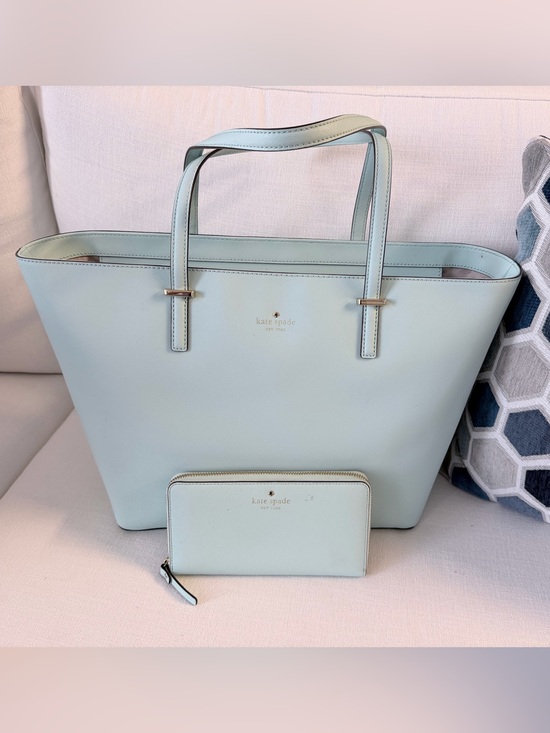 kate spade Handbags - Kate Spade Women’s Cedar Street Harmony Mint Leather Tote with Matching Wallet